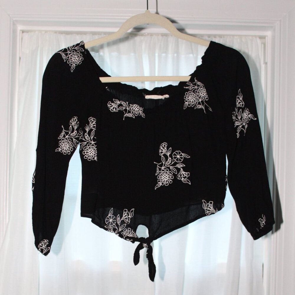 black and white floral off shoulder top